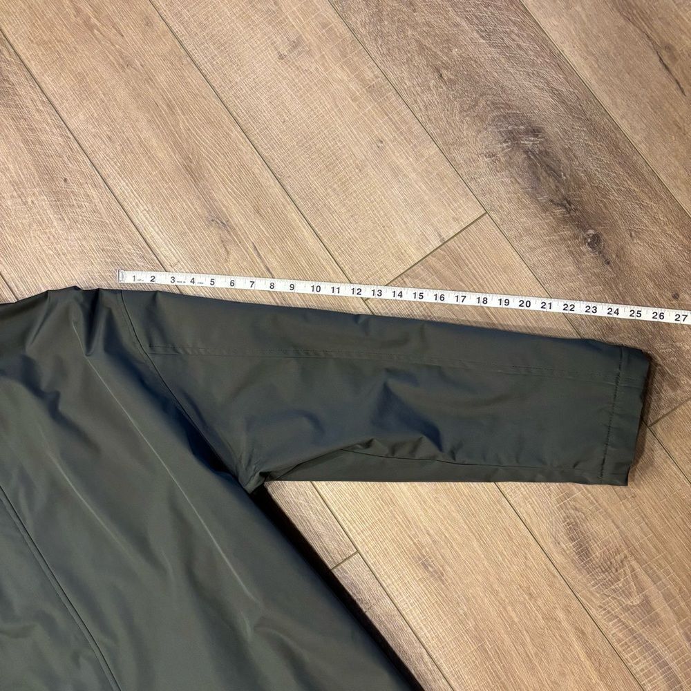Hugo Boss Overcoat - Picture 12 of 12
